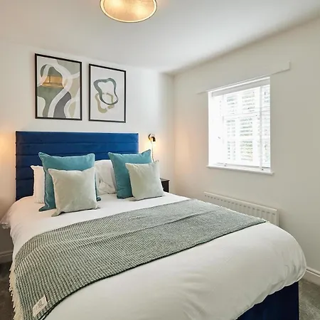 Host & - Sandstone Holiday home